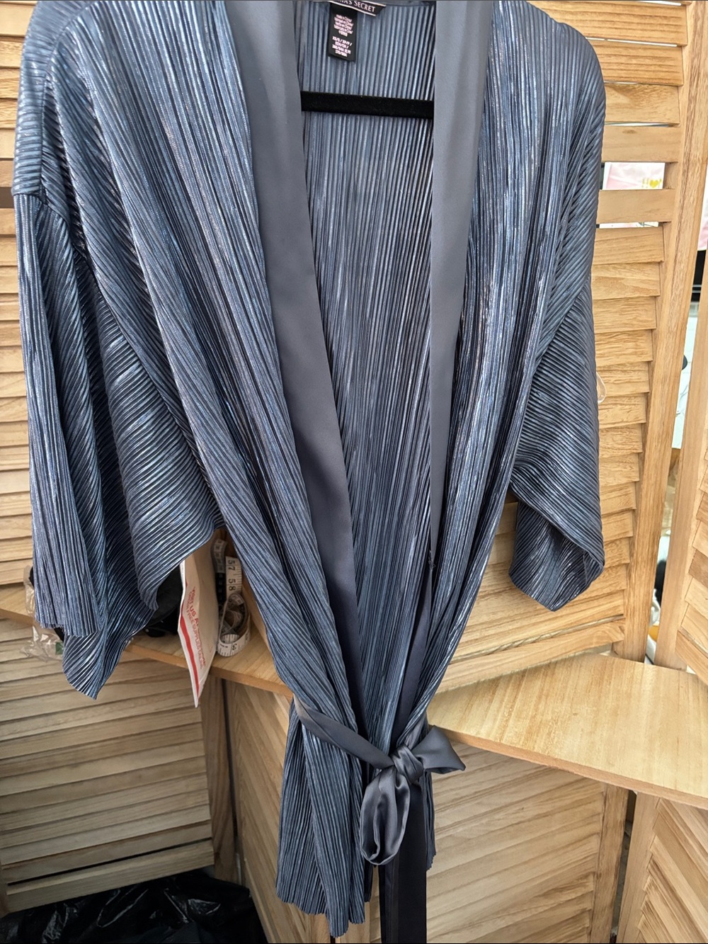 Victoria's Secret Shimmery Plissé Wrap Robe in Steel Gray XS